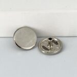 BRJN001 Broche cazuela latón plata